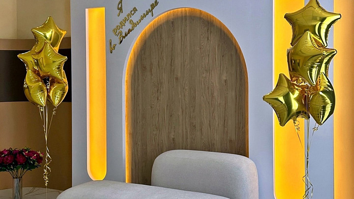 В Центральном роддоме Владимира впервые обновили интерьер выписного зала