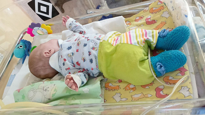 Владимирские врачи выходили близнецов, родившихся с весом 850 и 900 граммов