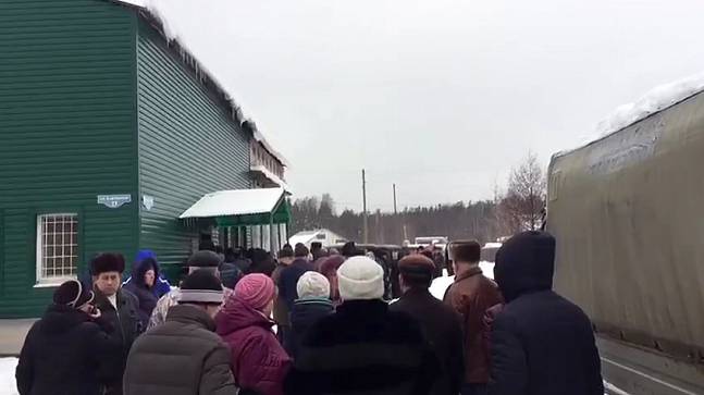 Жители Владимирской области встали в очередь за дровами