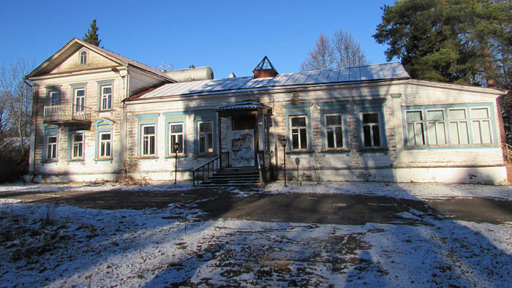 Властям указали на аварийное состояние усадьбы Самсоновых в деревне Кудрявцево