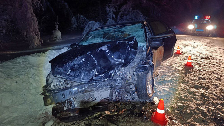 В лобовом столкновении пострадали сразу пять человек