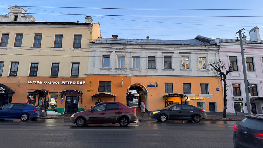 Дом в центре Владимира могут признать нежилым, чтобы не закрывать бары и кафе