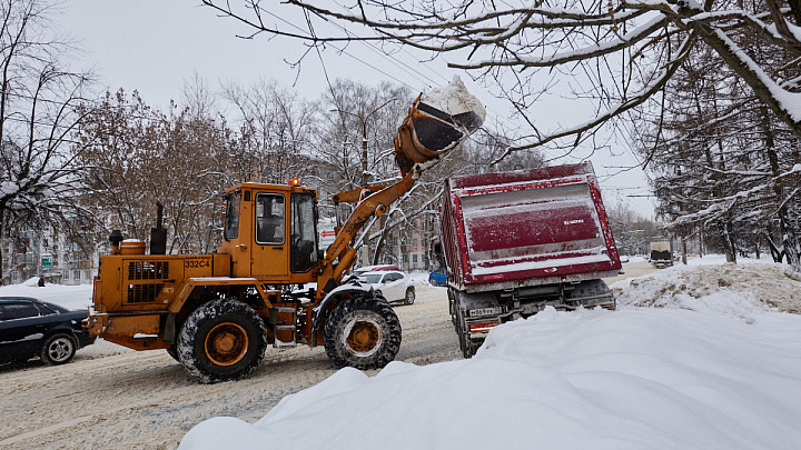 Кто умудрился заработать на аномальных снегопадах?