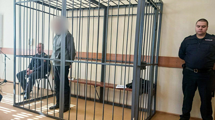Дело о взятках за информирование о смерти пациентов дошло до суда