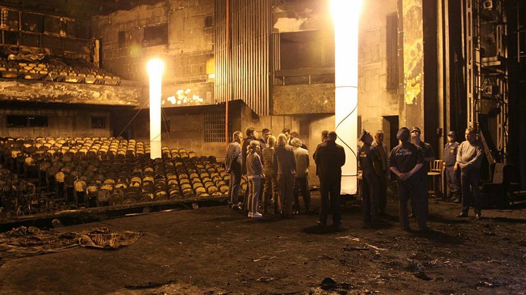 Губернатор Сипягин пообещал восстановить после пожара главную театральную сцену Владимирской области, а актерам дать временную площадку для выступлений