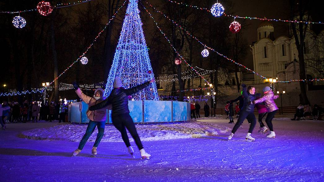 Мэрия Владимира разрешила работу ледового катка в центре города в новогоднюю ночь