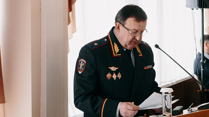 Генерал-майору Медведеву продлили арест и добавили посредников в передаче взятки