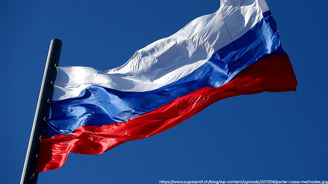 Владимирские школьники перед уроками будут слушать гимн и поднимать флаг России