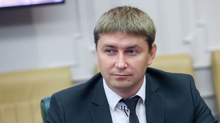 Депутату ЗакСобрания и участнику СВО Павлу Кутузову поручили поддерживать предпринимательство и туризм во Владимире