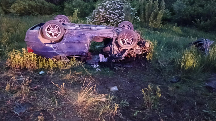 Водитель такси спровоцировал аварию, в которой сам и погиб