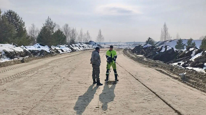 На трассе «Загорье — Мосино» завершают подготовку к укладке дорожной одежды