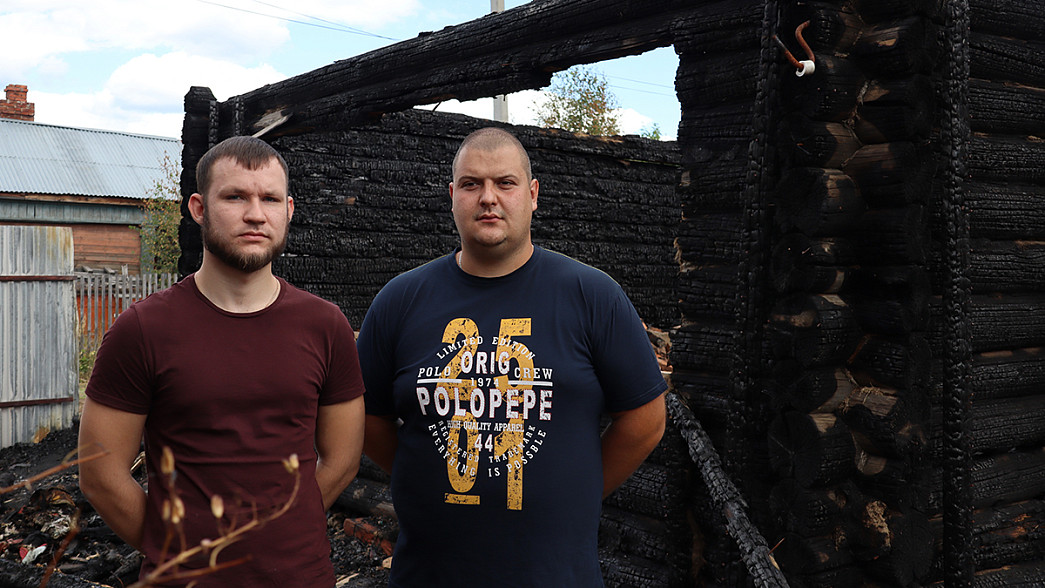 Жители Подмосковья спасли на пожаре в Петушинском районе двоих детей