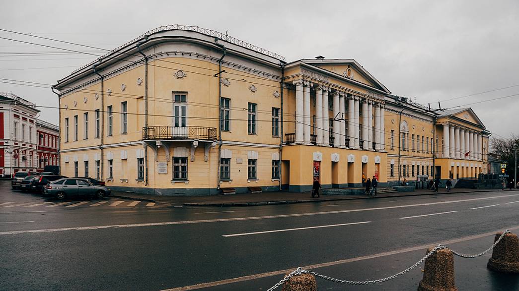 Когда дадут отопление в Доме офицеров на Соборной площади города Владимира?