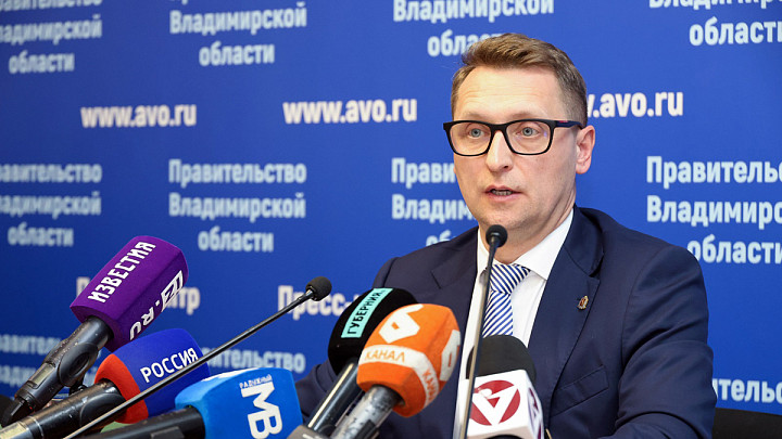 Вице-губернатор Куимов упрекнул медиков в непрофессионализме и политиканстве