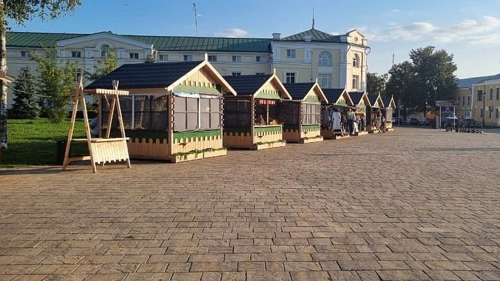 Мэрию Суздаля обязали оплатить бракованные ярмарочные шале