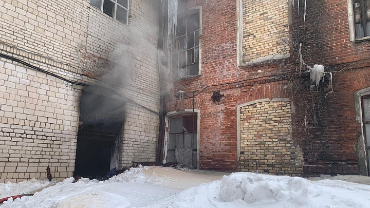 Во Владимирской области загорелась российско-китайская текстильная фабрика