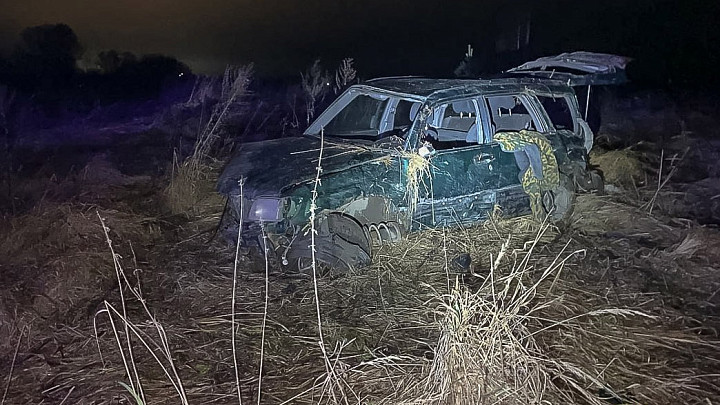 Водитель Subaru Forester погиб, перевернувшись в кювете