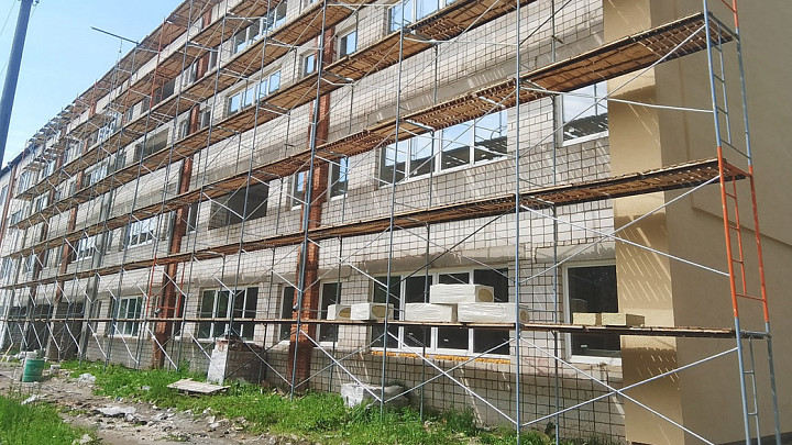 Подрядчик сэкономил на дешевых материалах для ремонта школы