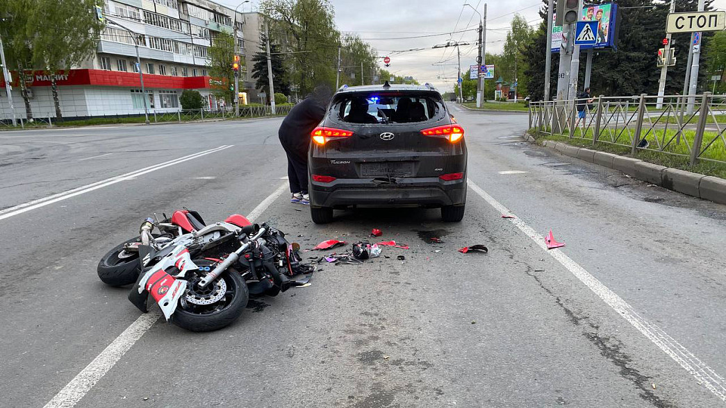 В районе улицы Гастелло города Владимира разбился мотоциклист
