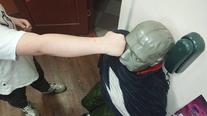 Молодой человек убил мужчину за то, что тот назвал его «малолеткой»