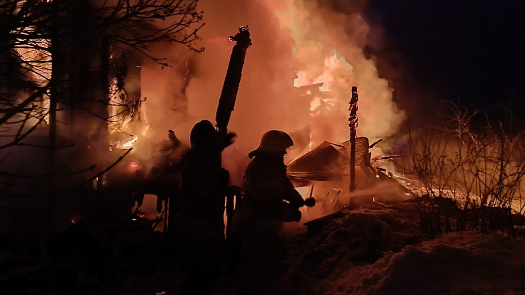 На главной улице Суздаля сгорел жилой дом с баней