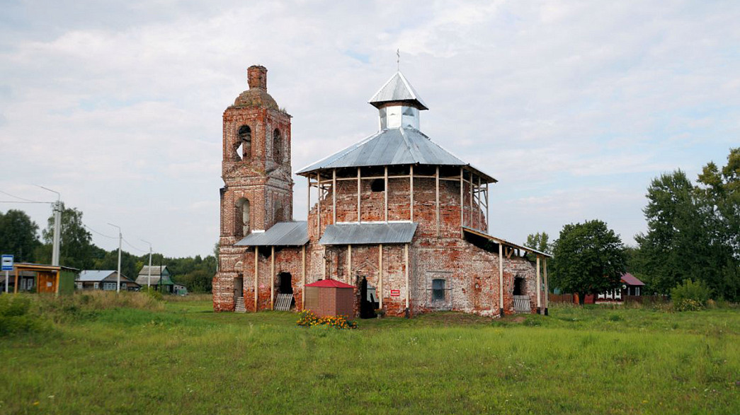 Заброшенную 90 лет назад церковь в Селивановском районе признали памятником истории и культуры