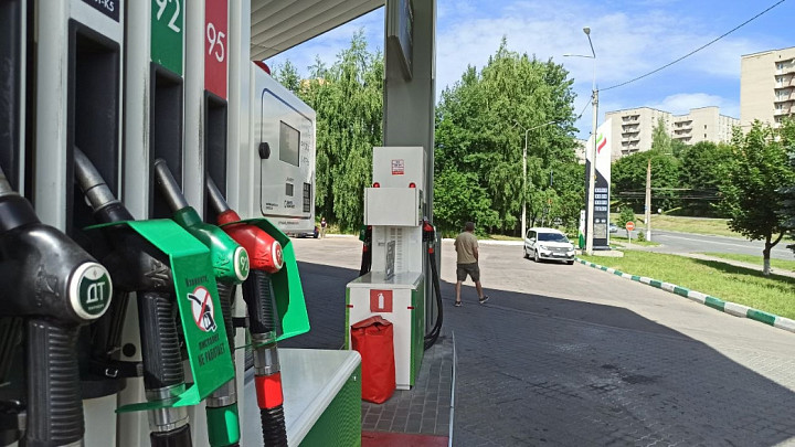 Цены на владимирских АЗС взлетели в два раза выше, чем в целом по России