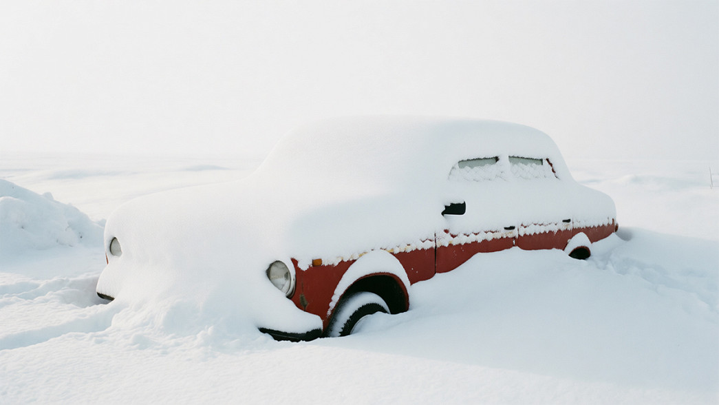 У владимирцев начали угонять превратившиеся в сугробы машины
