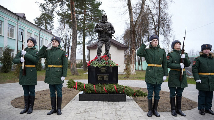 Губернатор Авдеев намерен установить мемориал погибшим на СВО владимирцам