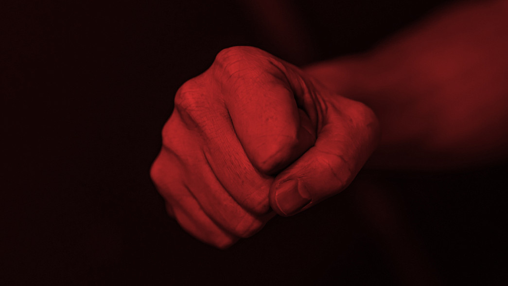 Мать попросила своего знакомого вернуть домой запившего сына, а тот избил его до смерти