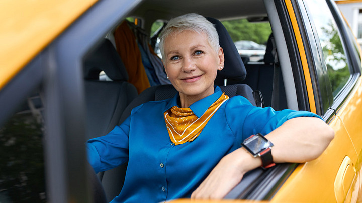 Владимирские пенсионеры все чаще идут на подработку курьерами и таксистами