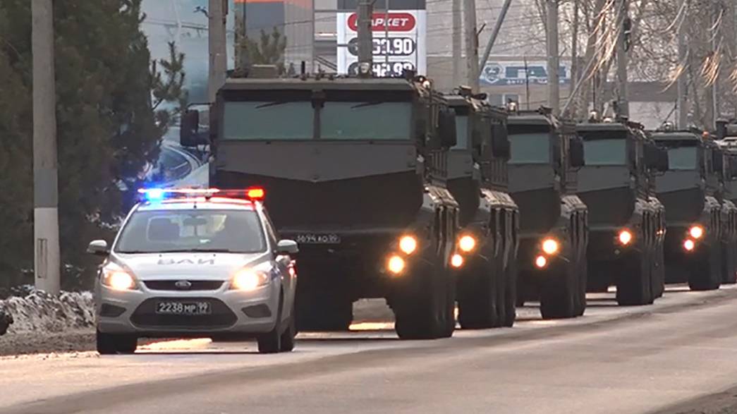 Военных, вернувшихся в Муром с репетиции парада Победы в Подмосковье, отправили на карантин