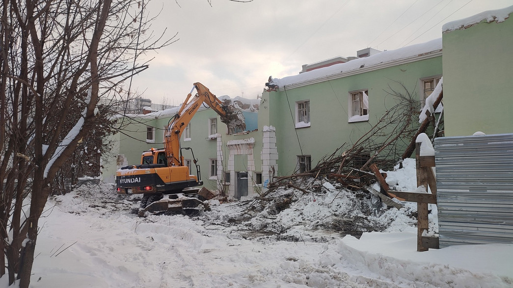 Прокуратура требует от муниципальных властей Владимирской области вовремя сносить аварийные дома