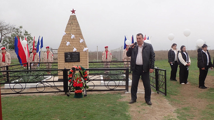 Память владимирского летчика, разбившегося в августе 1942 года, увековечили в Ставропольском крае