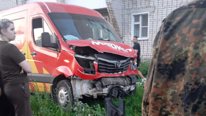 В Муроме в аварии с участием двух машин и пешехода пострадала пассажирка отечественной легковушки