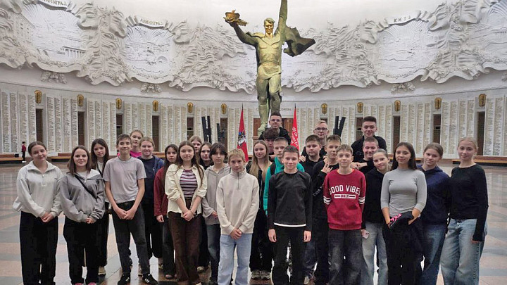 «Дети запоминают то, что понимают»: что думают учителя и школьники о просветительских проектах на тему Великой Победы