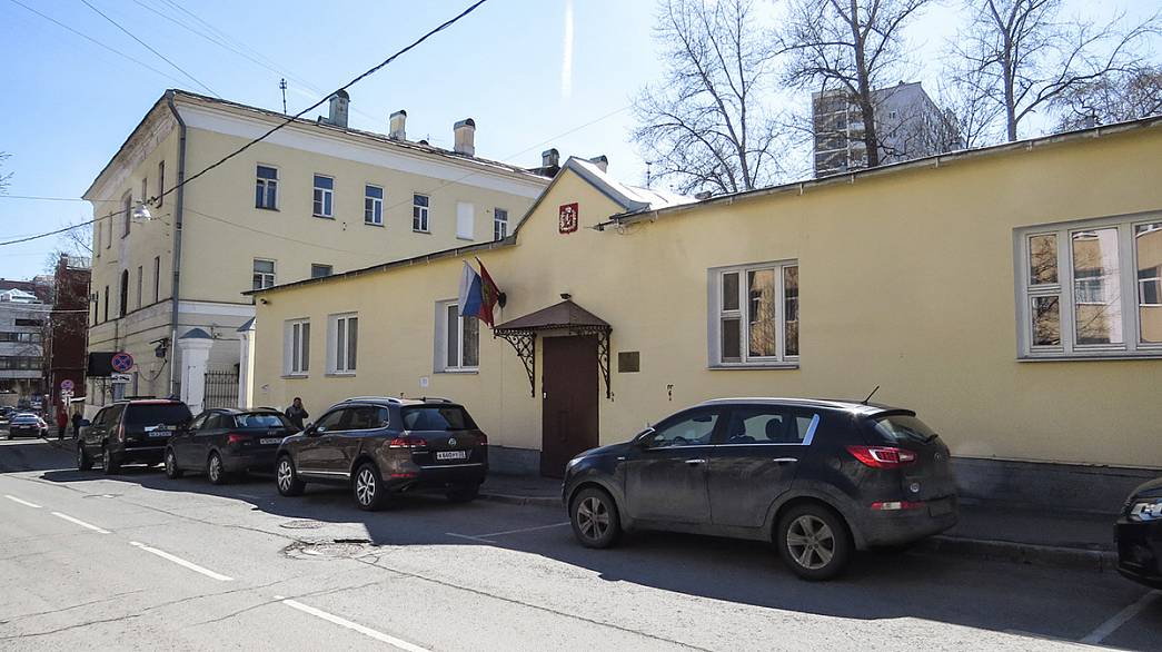 Команда губернатора Сипягина передумала ликвидировать «московское посольство»
