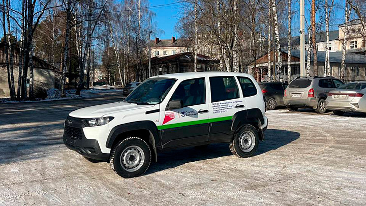 Во владимирские медучреждения передали новые автомобили повышенной проходимости