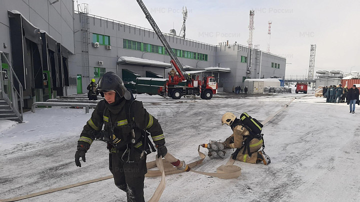 Во владимирском «Глобусе» снова тушили пожар — прямо как 12 лет назад