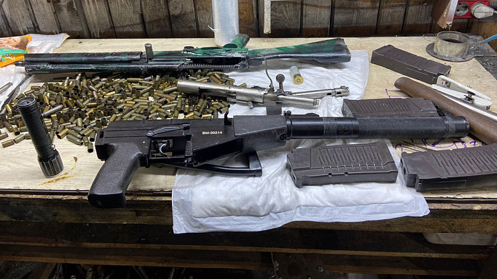 Житель Владимирской области изготавливал пистолеты, ружья и карабины у себя в гараже
