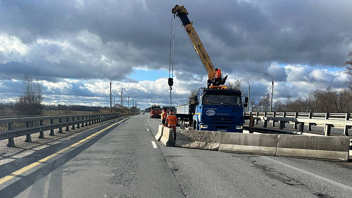 Жительница Владимирской области взыскала с дорожников больше миллиона рублей за разбитую BMW