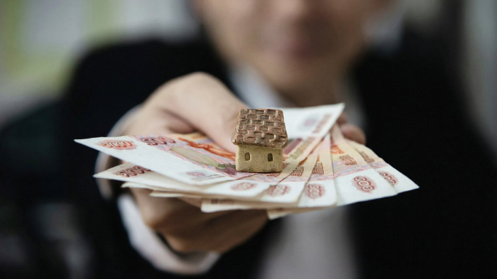 Директор дома для престарелых брала взятки за фиктивное выделение земли подопечным