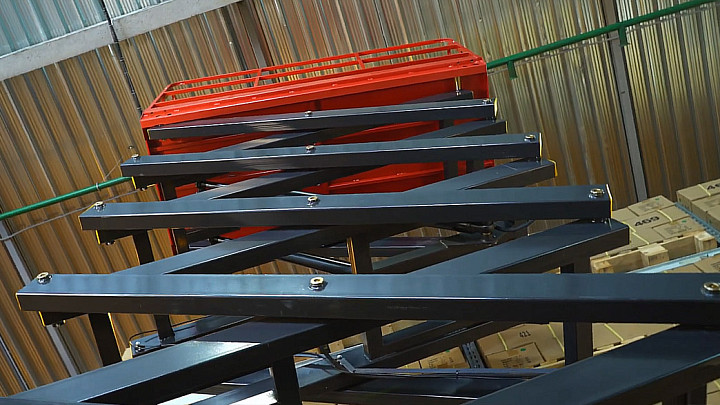 Ножничные подъемники: виды и преимущества