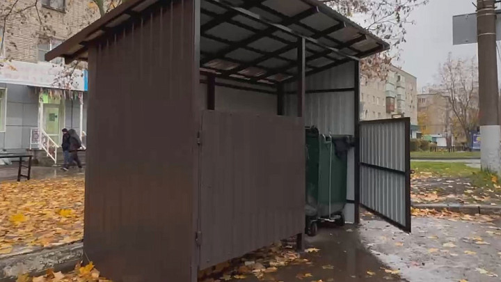 Мэрия Владимира оборудовала стихийный рынок на улице Егорова мусорной площадкой