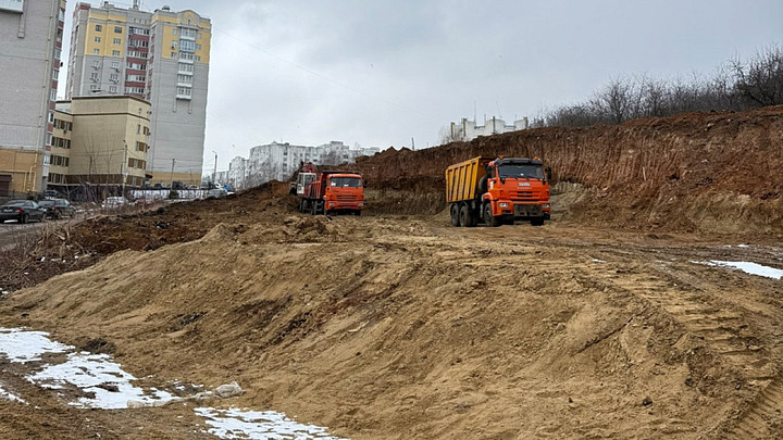 Чем занимаются сейчас дорожники в Старых садах города Владимира