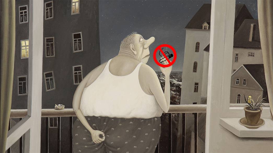 В России запретили курить на балконах. Как будут контролировать соблюдение этого запрета – пока неясно