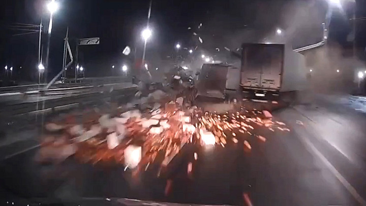 Опубликовано видео массовой аварии под Владимиром