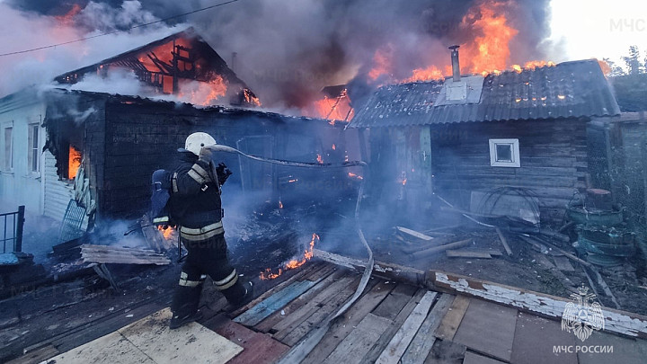 Во Владимире подросток спасла троих детей на пожаре