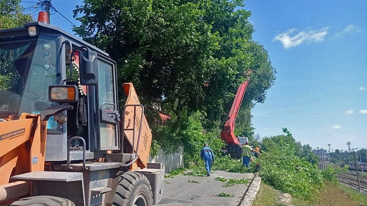 Почему улица Урицкого во Владимире второй день подряд закрыта для проезда?