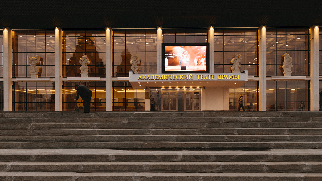 Суд арестовал деньги и имущество компании, реставрировавшей владимирский театр